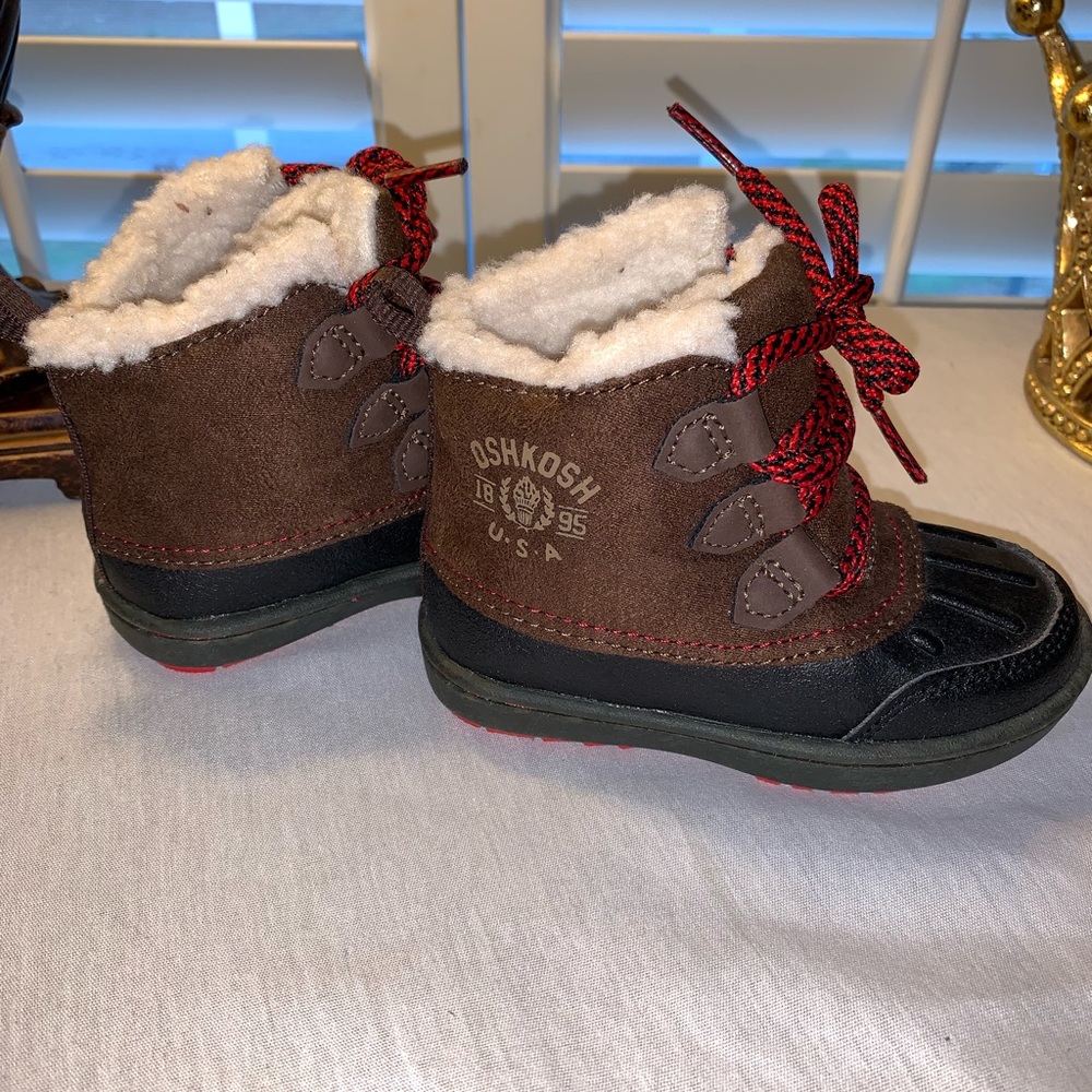 OshKosh Winter Furry Boots
